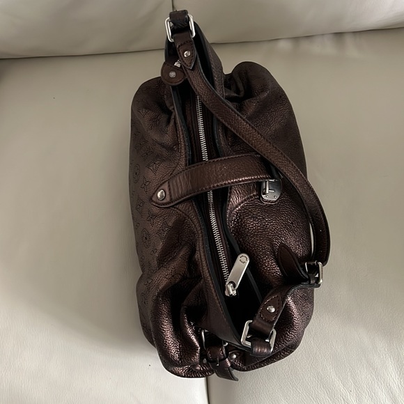 Louis Vuitton Mahina XS Shoulder Bag Mordre - Picture 16 of 16